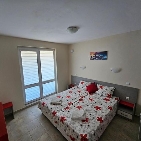 Апартаменти Кастро/Castro Apartments Carevo Exteriér fotografie
