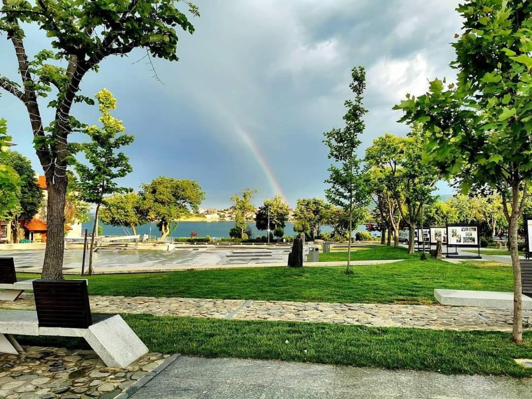 Апартаменти Кастро/Castro Apartments Carevo Exteriér fotografie