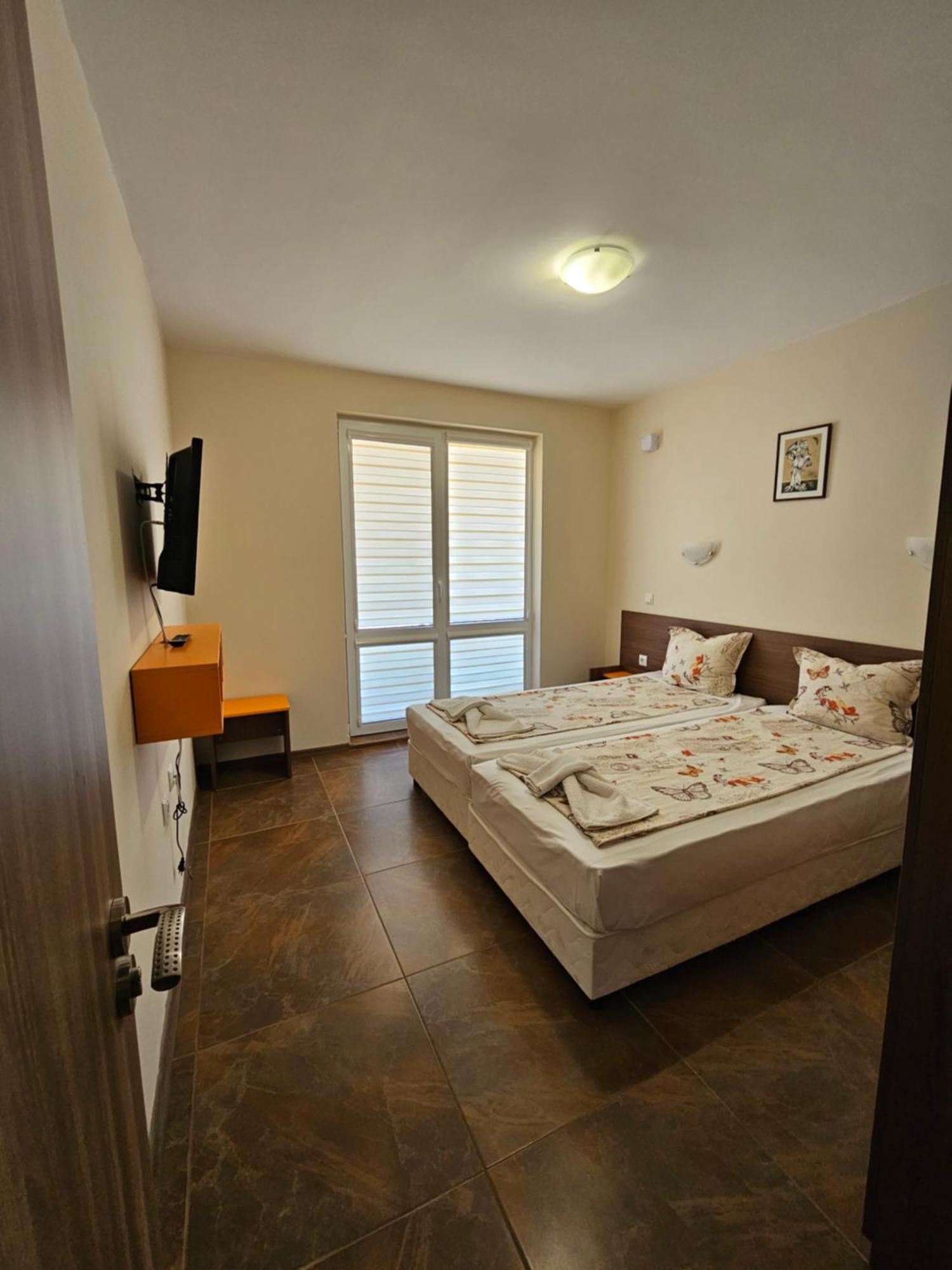 Апартаменти Кастро/Castro Apartments Carevo Exteriér fotografie